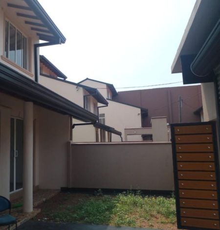 Exterior - 5 Bedroom Brand New Two Storied House for Sale - Thalawathugoda | LKR 50 Million (EM930)