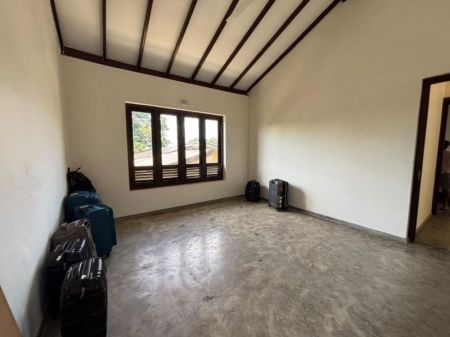 Bedroom - Fully Furnished 4-Bedroom House for Rent – Battaramulla – LKR 350,000/Month (EM026DV)