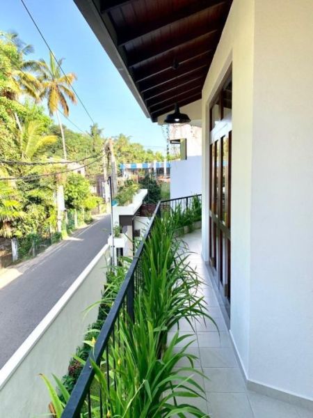 Exterior - 4 Bedroom House for Rent - Thalawathugoda – LKR 225,000/Month (EM028DV)