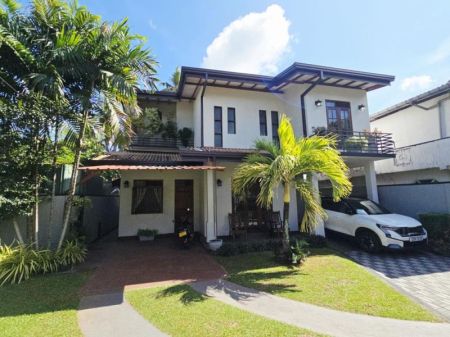 Exterior - Semi-Furnished Luxury 2 Story House For Sale In Ja Ela 