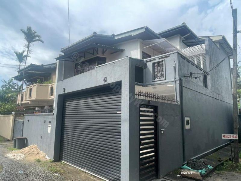 Exterior - House for rent in Battaramulla