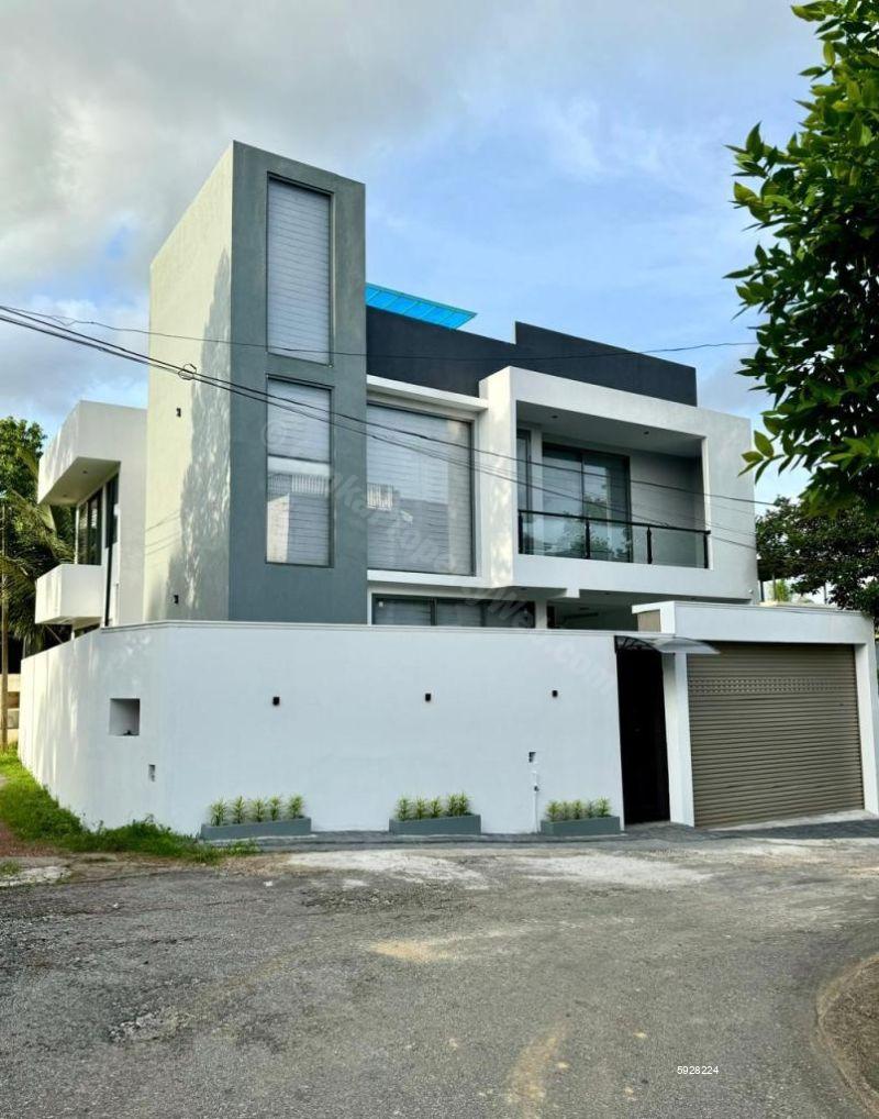 House for sale in Pannipitiya