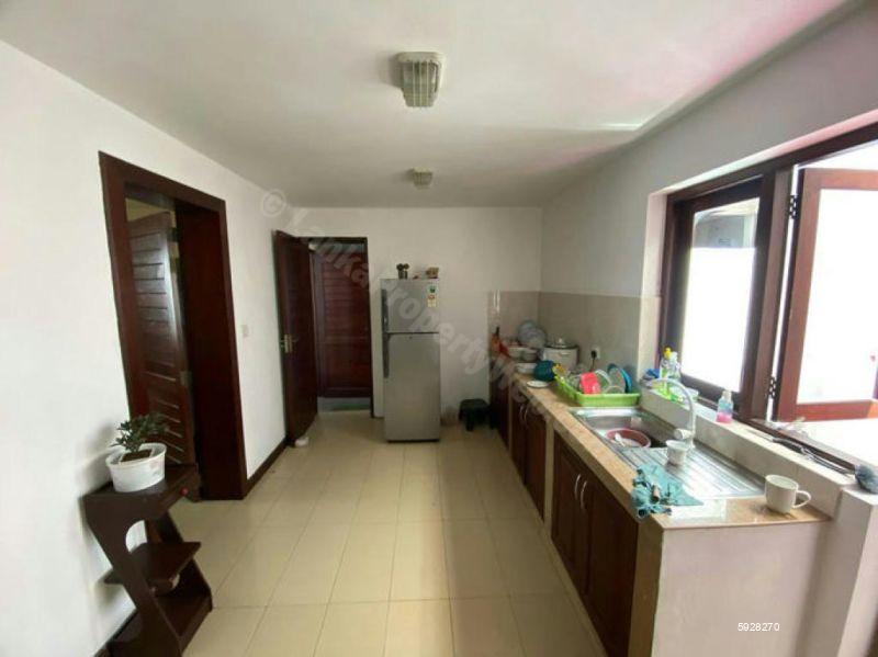 Kitchen - House for rent in Colombo 5
