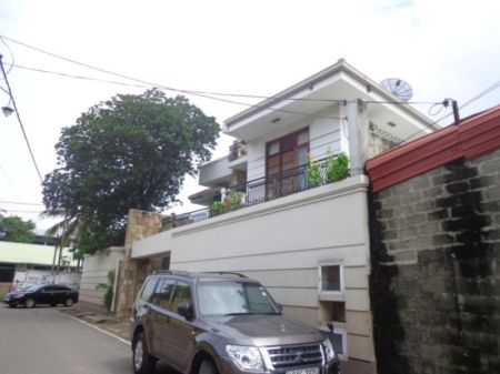 Exterior - Luxury house in the heart of Dehiwela town