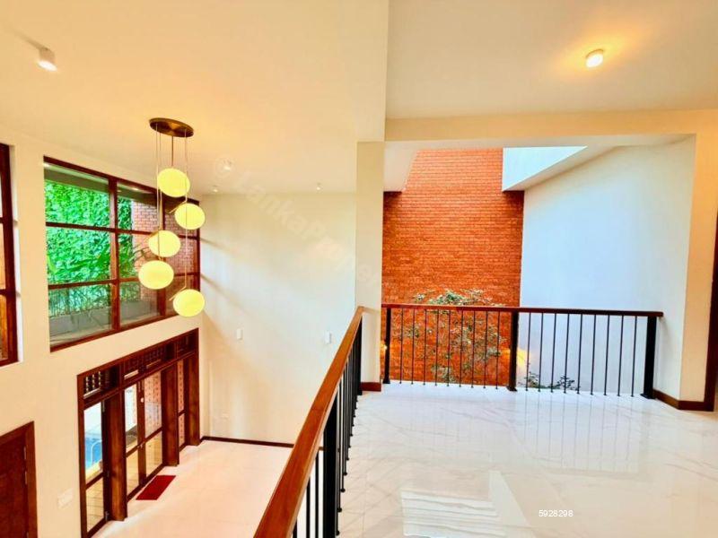 House for sale in Battaramulla
