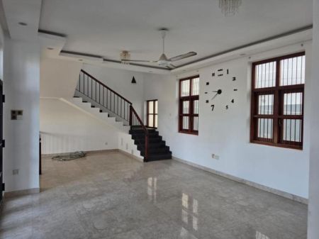 Exterior - 5 Bedroom House for Rent in Dehiwala | LKR 650,000 Per Month (HS4800)