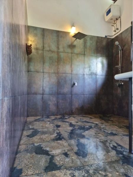 Bathroom - 05 Bedrooms Furnished 02 Storied House for sale in Pelawatte (A25)