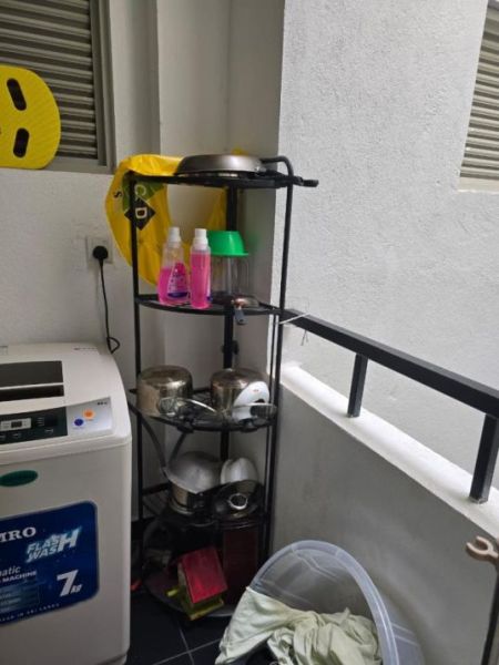 Kitchen - Ariyana/furnished/02beds/for rent in Athurugiriya.