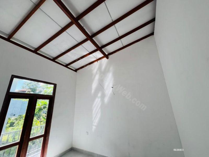 House for sale in Kottawa