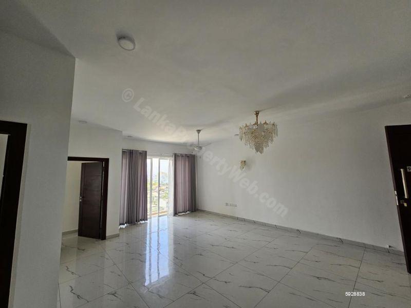 Apartment for sale in Mount Lavinia