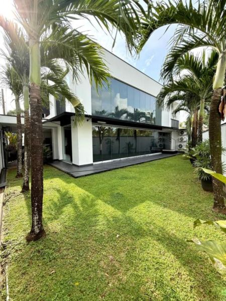 Exterior - Luxury 4 Bedroom Residence for Rent – Thalawathugoda | LKR 1,000,000 / Month (EM053SR)