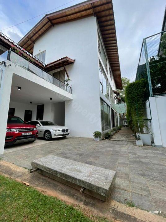 Exterior - House for sale in Nugegoda