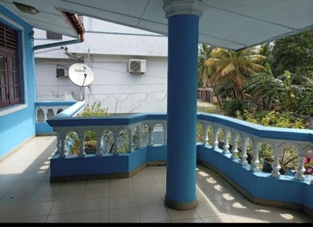 Exterior - Peliyagoda - Kandy Road 2 Storied House on 6 Perches of Land  for Sale