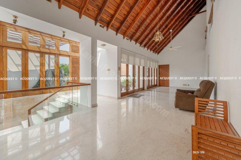 House for sale in Colombo 5