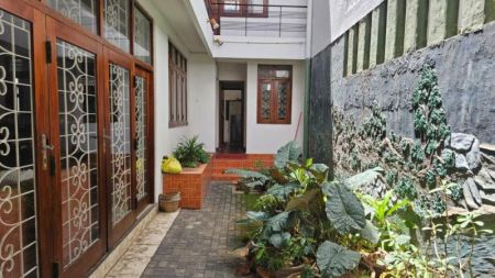 Exterior - Heritage House for Sale in Bambalapitiya | Investment LKR 350 Million (HS4801)