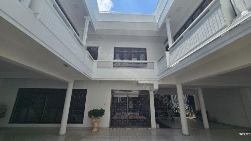 House for sale in Colombo 4