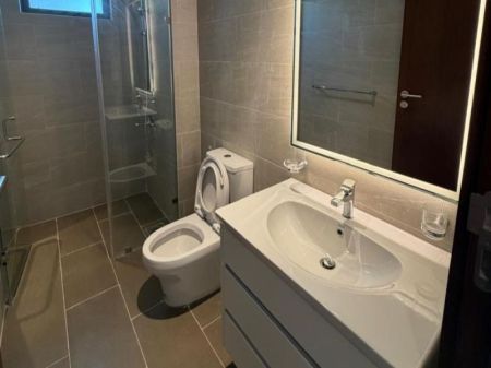 Bathroom - Apartment for Sale - TRI-ZEN - Colombo 02 | LKR 110,000,000