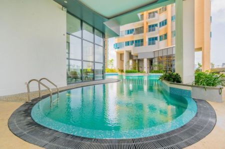 Pool - Apartment for Sale - TRI-ZEN - Colombo 02 | LKR 110,000,000
