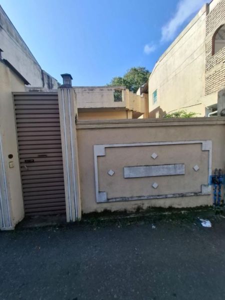 Exterior - Wellawatta Property Near Galle Road | 2 Houses on 11 Perches!