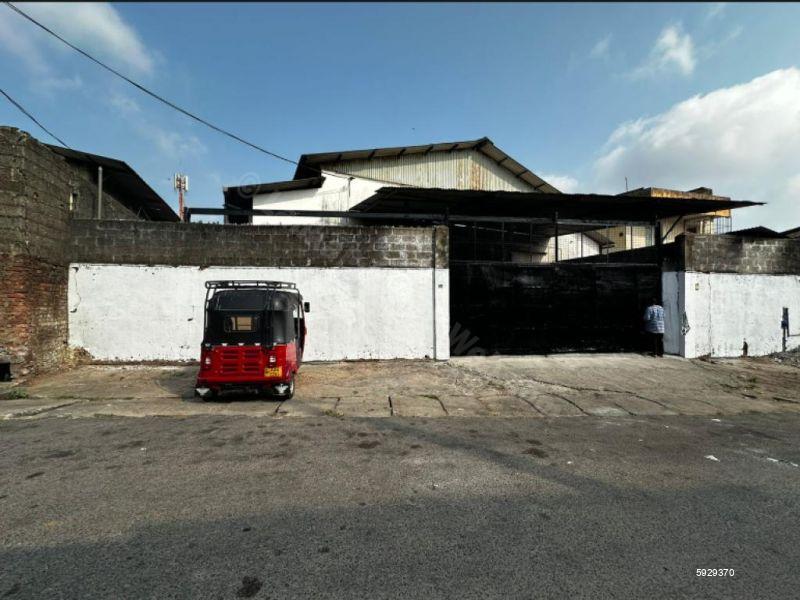 Colombo 15 Commercial for sale/rent