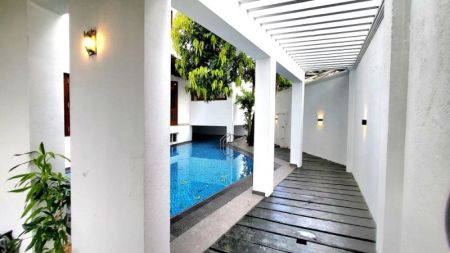 Exterior - Super Luxury House for Sale in Nugegoda |  LKR 220 Million (HS4803)