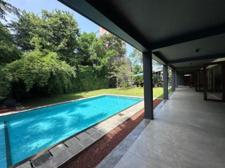 Exterior - 5 Bedroom House for Rent in Battaramulla, R221009