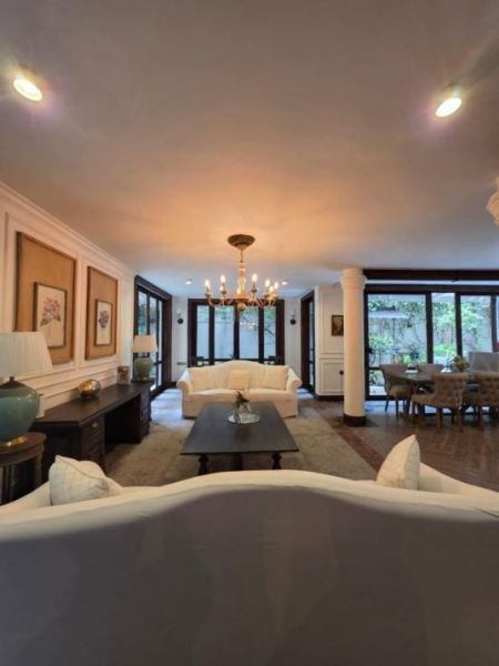 Living Room - FOR Rent | Colombo 5 | 5-Bedrooms |  Luxury House