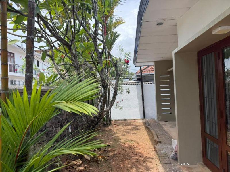 House for sale in Rathmalana