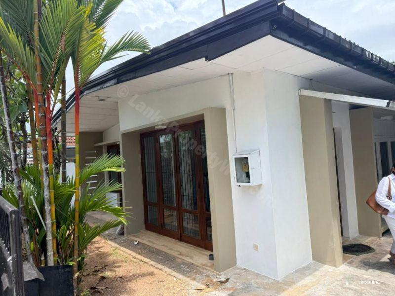 House for sale in Rathmalana