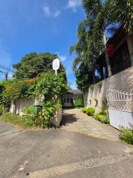 Exterior - FOR Rent | Colombo 5 | 4-Bedrooms | Single story House