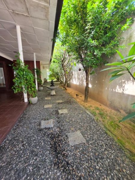 Exterior - FOR Rent | Colombo 5 | 4-Bedrooms | Single story House