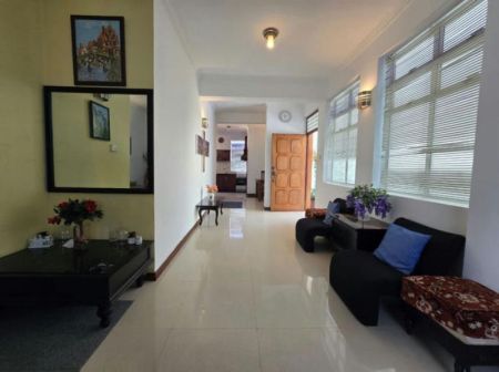 Living Room -  Edmonton - 03 Bedroom Furnished Penthouse for Sale in Colombo 05 (A5597)