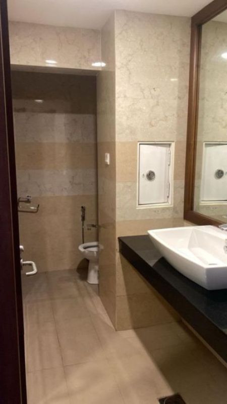 Bathroom - Luxury 3 Bedroom Fully Furnished Apartment for Rent – Colombo 03