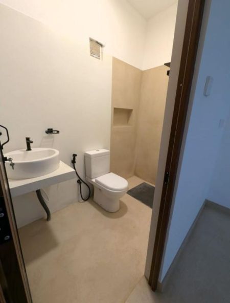 Bathroom - 3 Bedroom House for Rent – Pelawatte, Battaramulla – LKR 195,000/Monthly  (EM021DV)