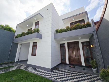 Exterior - Newly Build Luxury 2 Story House For Sale In Piliyandala 