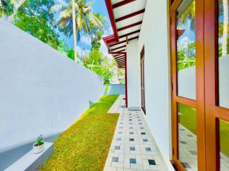 Exterior - Brand New Single Story House For Sale In Kahathuduwa 