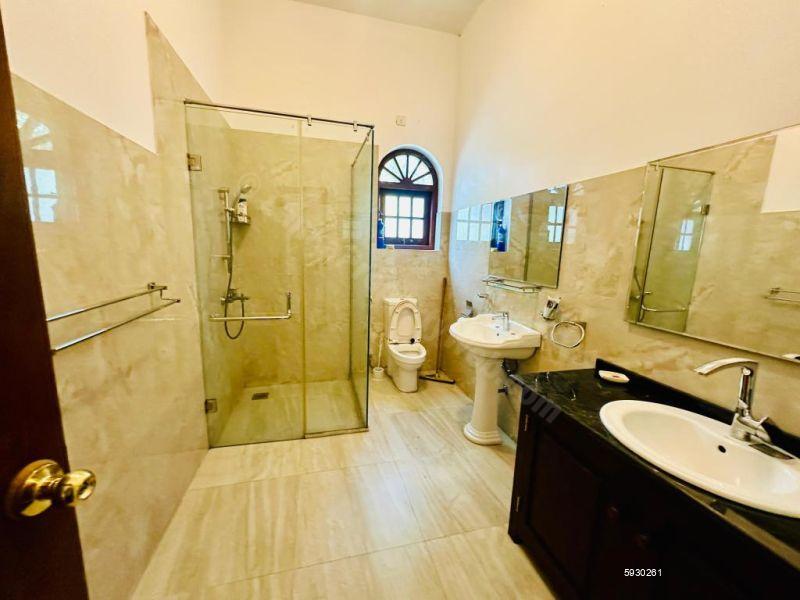 Bathroom - House for sale in Nugegoda