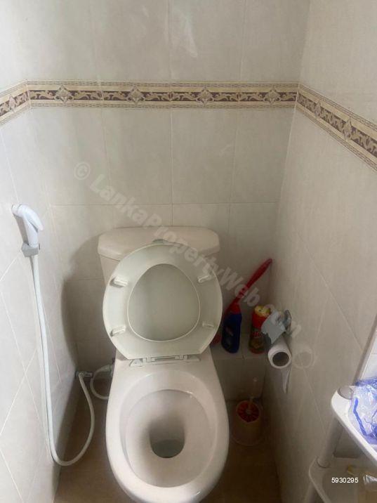 Commercial for sale in Nugegoda