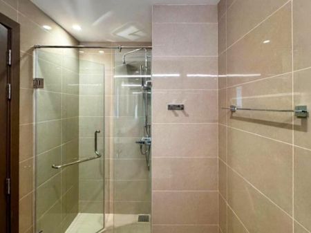 Bathroom - Apartment for Sale - Colombo 15 | LKR 68,000,000