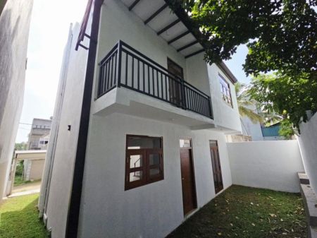Exterior - Modern Designed Luxury Two Story House For Sale In Piliyandala 