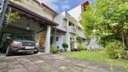 Exterior - House for sale in Rajagiriya  - premium gated community 