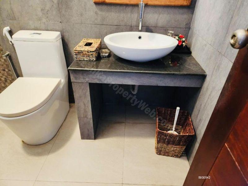 House for sale in Thalawathugoda
