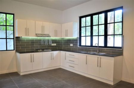 Kitchen - (HH316) Fully Furnished Modern House for Sale in Kadawatha