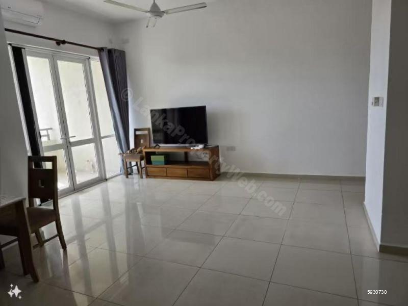 Living Room - Apartment for rent in Colombo 5