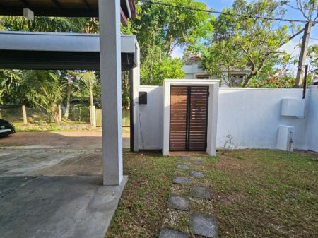 Exterior - 4 bedrooms unfurnished house at Battaramulla for rent 