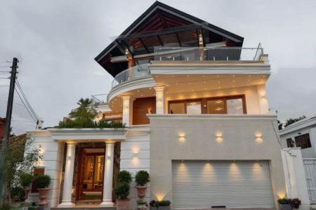 Exterior -  Luxury House for Sale in Jayanthipura, Battaramulla  |  LKR 450 Million(HS4815)
