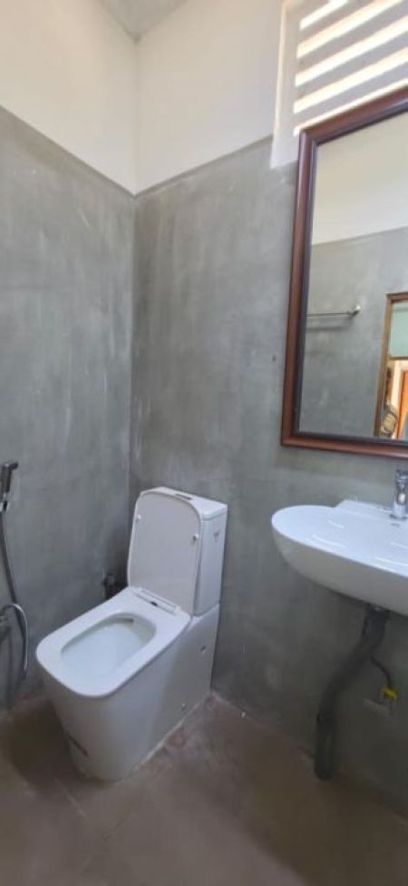 Bathroom - 15 Bedroom Hotel for Rent – Colombo 15