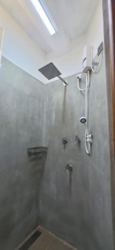 Bathroom - 15 Bedroom Hotel for Rent – Colombo 15