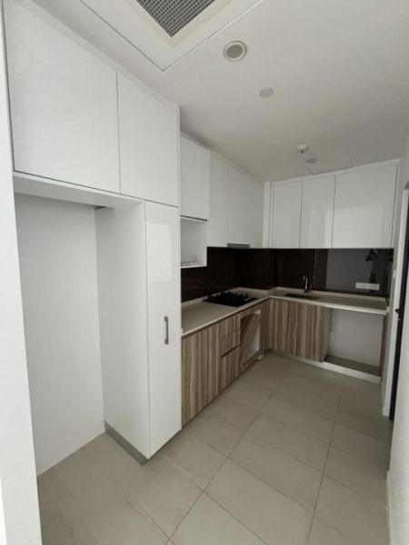 Kitchen - 3 bed apartment at Capitol twin peaks