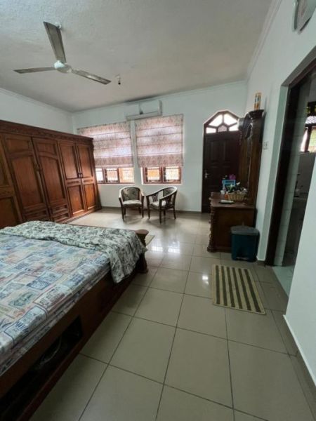 Bedroom - 🏡 Fully Furnished House For Rent Colombo 06 - PDH105